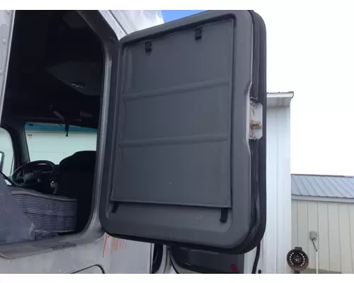 Kenworth T680 Sleeper Door