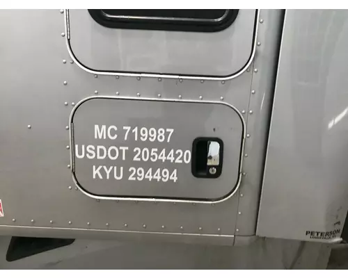 Kenworth T680 Sleeper Door