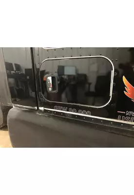 Kenworth T680 Sleeper Door