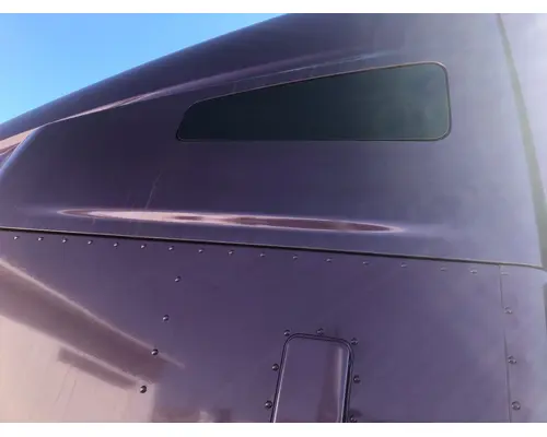 Kenworth T680 Sleeper Window