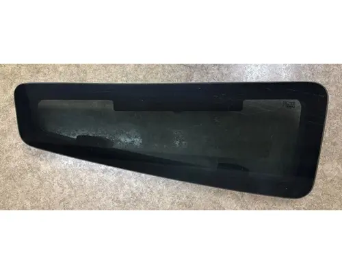 Special Glass KENWORTH T680 High Mountain Horsepower