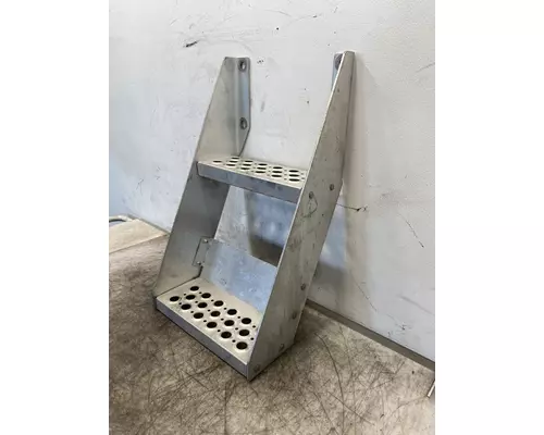 Step KENWORTH T680 Frontier Truck Parts