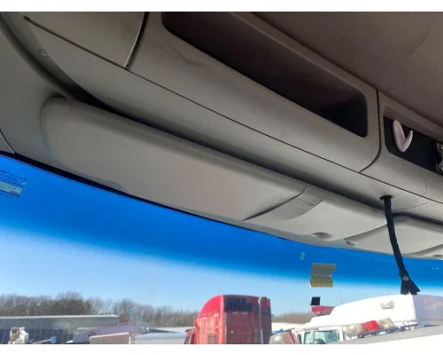 Kenworth T680 Sun Visor (External)