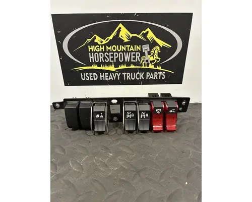 Dash / Console Switch KENWORTH T680 High Mountain Horsepower