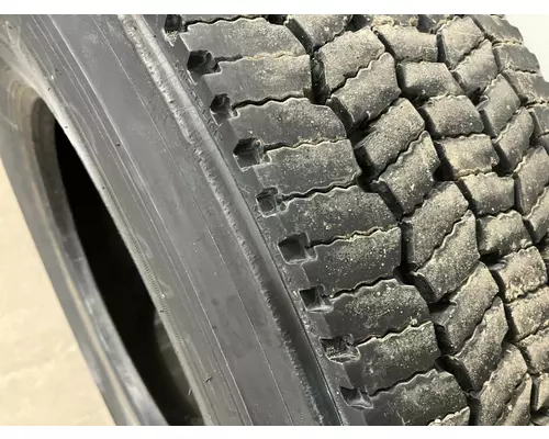 Kenworth T680 Tires