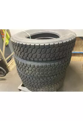 Kenworth T680 Tires