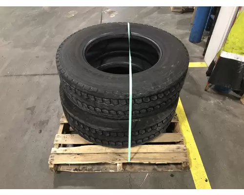 Kenworth T680 Tires