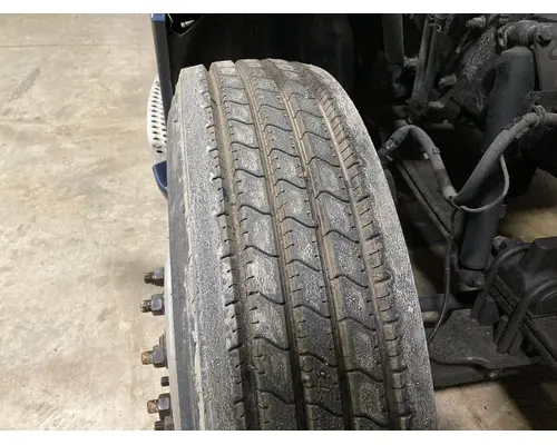 Kenworth T680 Tires