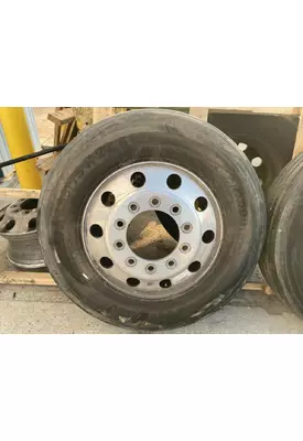 Kenworth T680 Tires