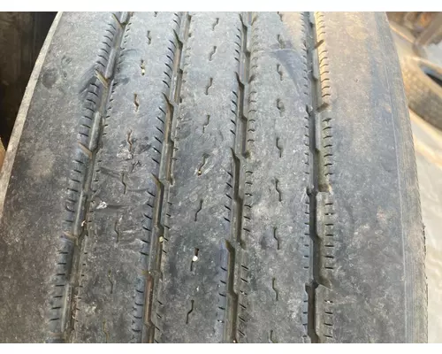 Kenworth T680 Tires