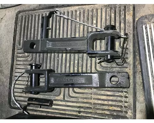 Kenworth T680 Tow Hook