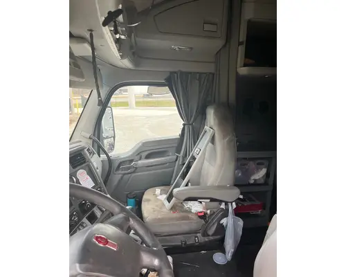 Kenworth T680 Vehicle for Sale