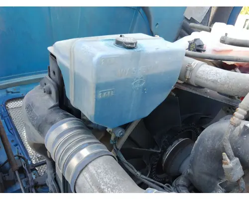 Windshield Washer Reservoir KENWORTH T680 LKQ Thompson Motors - Wykoff