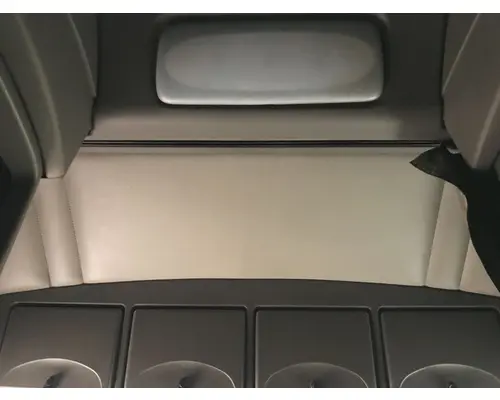 Kenworth T700 Body, Misc. Parts