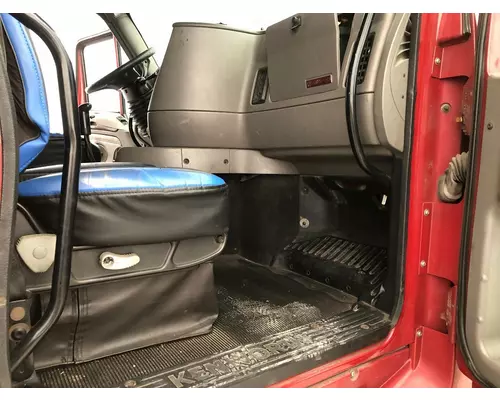 Kenworth T700 Cab Assembly