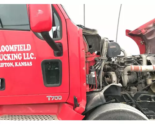 Kenworth T700 Cowl