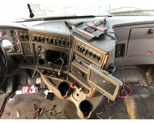 Kenworth T700 Dash Assembly