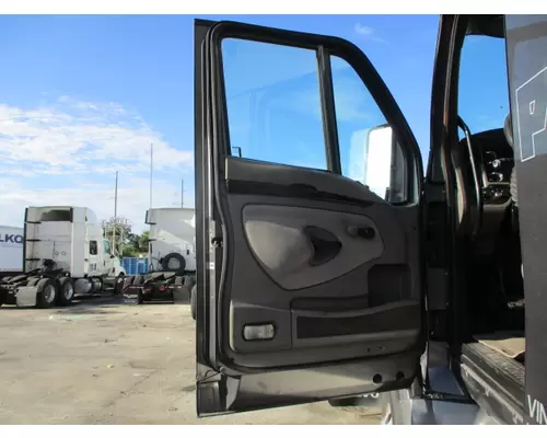 Door Assembly, Front KENWORTH T700 LKQ Heavy Truck - Tampa