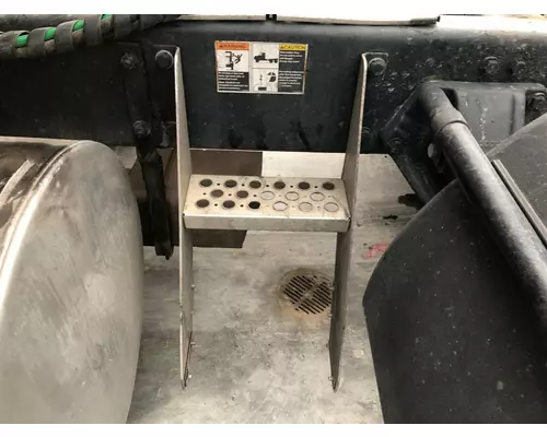 Brackets, Misc. Kenworth T700 Vander Haags Inc Cb