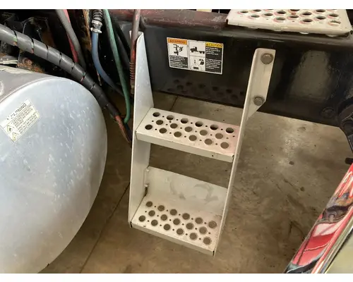 Kenworth T700 Engine Brackets, Misc.