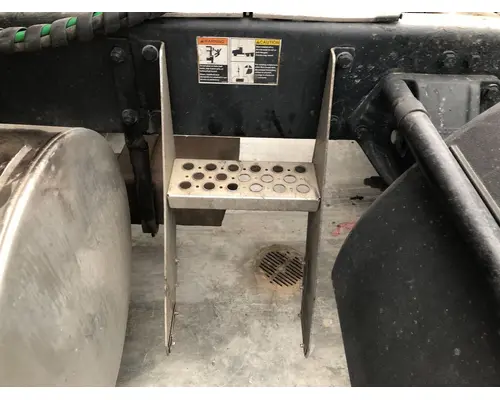 Brackets, Misc. Kenworth T700 Vander Haags Inc Cb