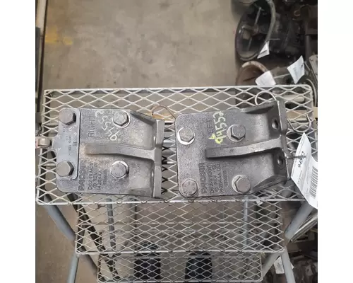 Engine Mounts KENWORTH T700 Michigan Truck Parts