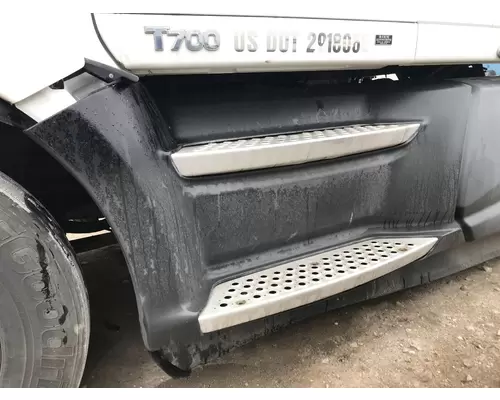 Kenworth T700 Fairing (Side)