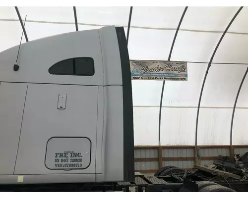 Kenworth T700 Fairing (Side)