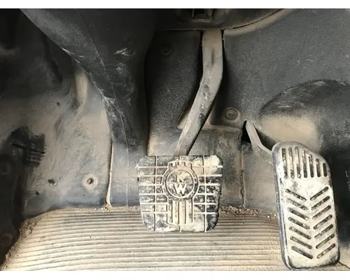 Kenworth T700 Foot Control Pedal (all floor pedals)