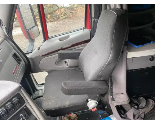 Kenworth T700 Seat, Front