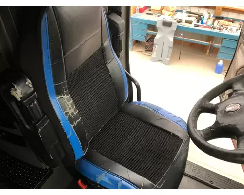 Kenworth T700 Seat (non-Suspension)