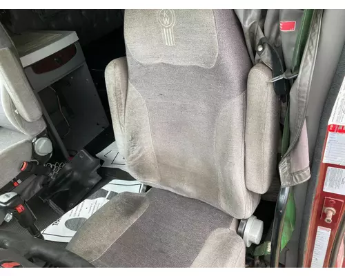 Kenworth T700 Seat (non-Suspension)