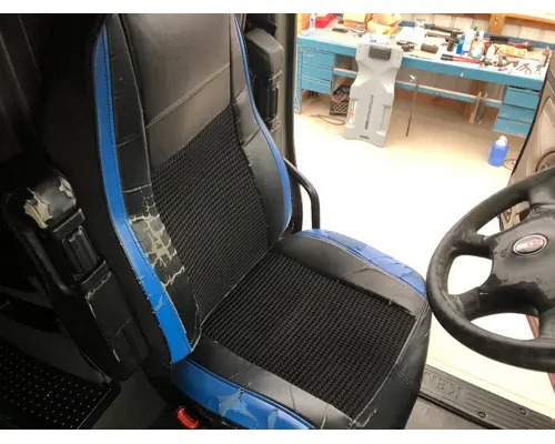 Seat, Front Kenworth T700 Vander Haags Inc Cb
