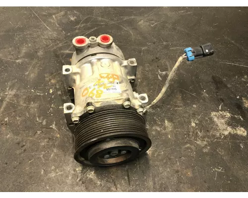 Kenworth T800 Air Conditioner Compressor