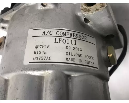 Kenworth T800 Air Conditioner Compressor
