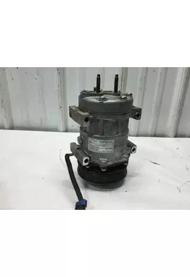 Kenworth T800 Air Conditioner Compressor