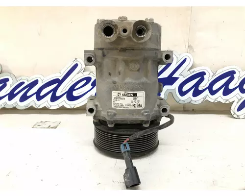 Kenworth T800 Air Conditioner Compressor