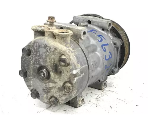 Kenworth T800 Air Conditioner Compressor