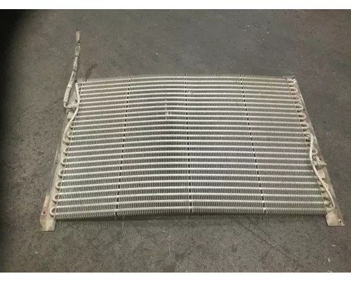 Kenworth T800 Air Conditioner Condenser