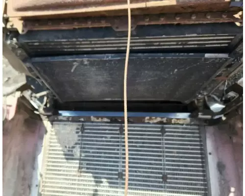 Kenworth T800 Air Conditioner Condenser