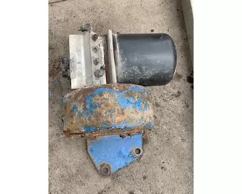 Air Dryer KENWORTH T800 Truck Salvage International Inc