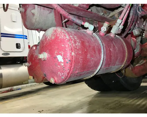 Kenworth T800 Air Tank