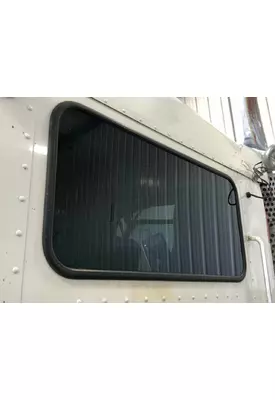 Kenworth T800 Back Glass