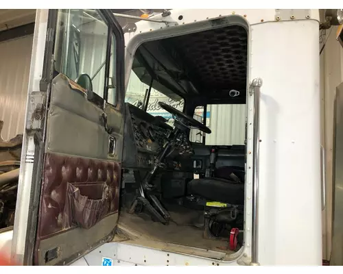 Kenworth T800 Cab Assembly