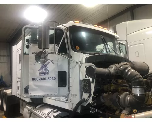 Kenworth T800 Cab Assembly