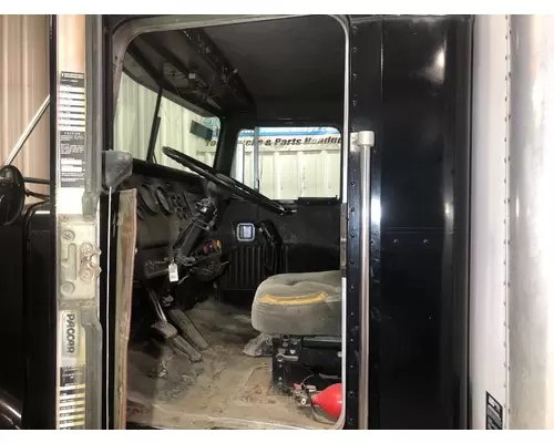 Kenworth T800 Cab Assembly