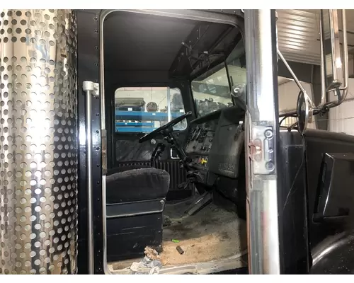 Kenworth T800 Cab Assembly