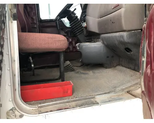 Kenworth T800 Cab Assembly