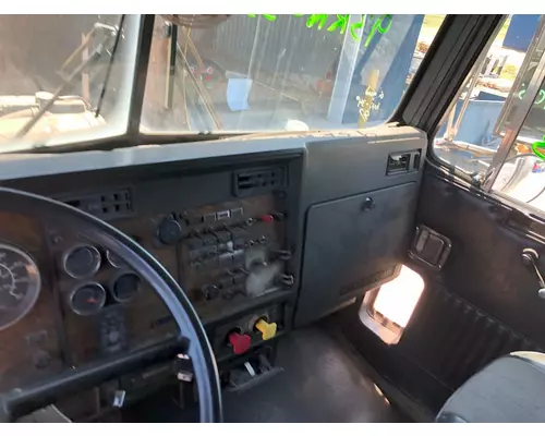 Kenworth T800 Cab Assembly