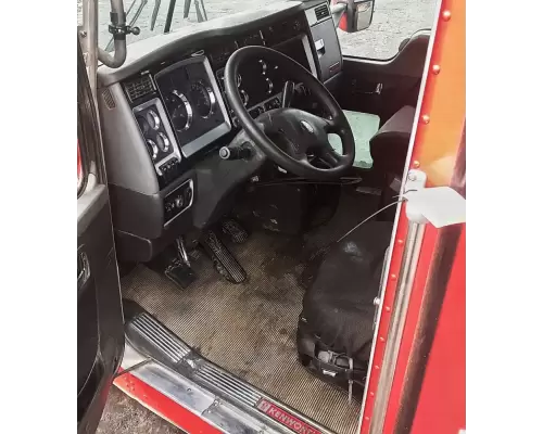 Kenworth T800 Cab